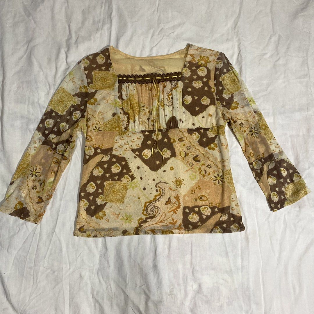 [SOLD] y2k whimsy longsleeve mesh top | vintage, costume, cosplay, whimsical, coquette, cottagecore, 2000’s, chic, mcbling, mori kei, axes femme, lis liza, whimsy (Category: Blouses) located in Davao. Submitted by kzahj (Listing ID 1437652495, Image 2). Description: best fit size L sleeves length: 18in i love the design sm 🥰 accepting paypal, gcash, bpi payments.