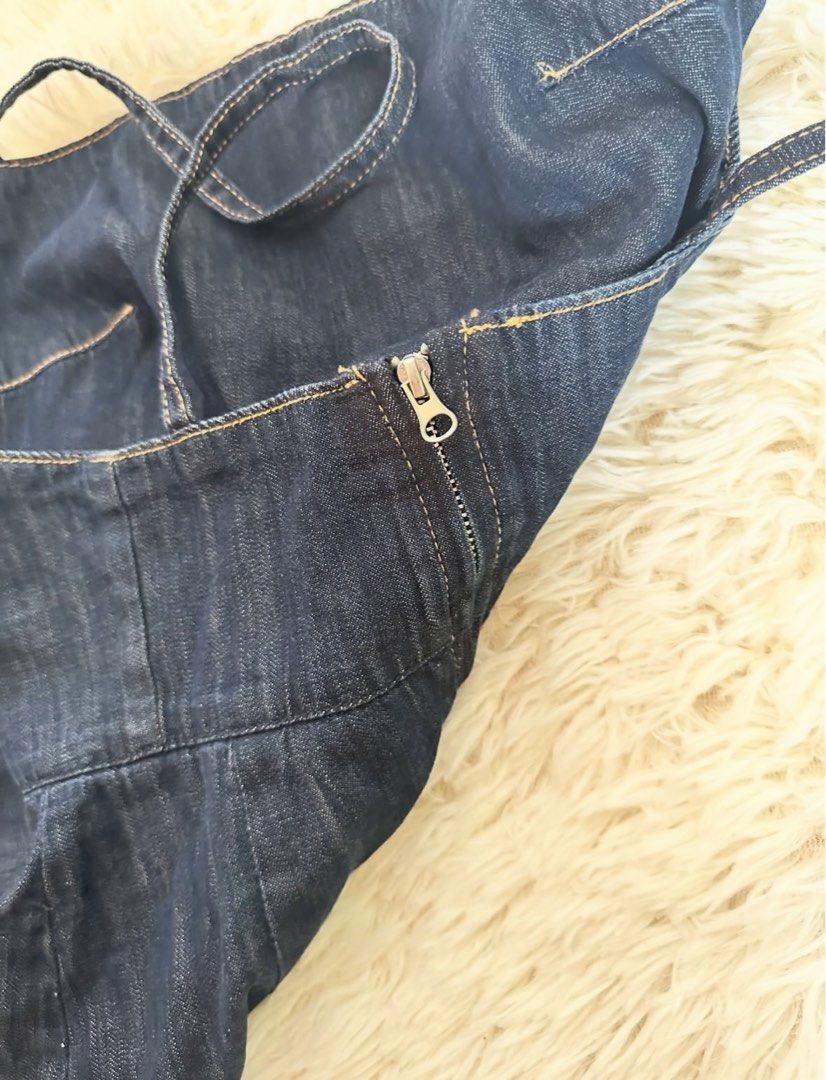 Zara Denim Dress (Category: Dresses) located in Lucena. Submitted by helpmedeclutter07 (Listing ID 1437601620, Image 2). Description: Xs is already sold MEDIUM AVAILABLE.