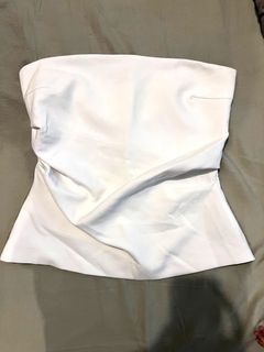 (Category: ) located in . Submitted by currentlydeclutterring (Listing ID 1437689925, Image 1). Description: .