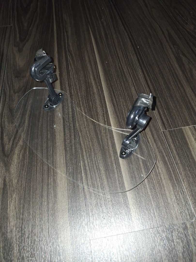 Additional higher windshield (Category: Motorcycle Accessories) located in Singapore. Submitted by dan0880 (Listing ID 1437853722, Image 3). Description: motorcycle higher adjustable windshield. especially for bike with low windshield. - Easy to install and remove.