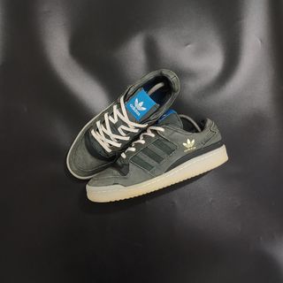 (Category: ) located in . Submitted by sapatos_series (Listing ID 1437920467, Image 1). Description: .