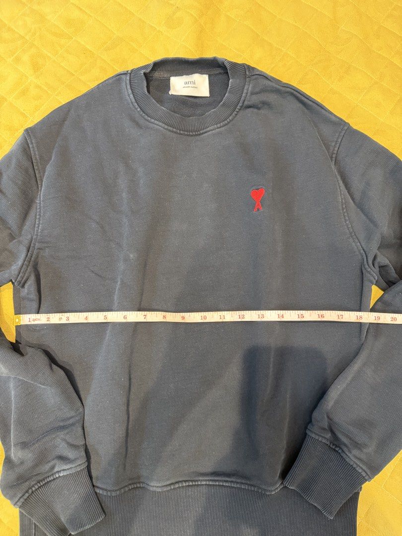 Original AMI Paris Crewneck Sweatshirt (Category: Coats, Jackets and Outerwear) located in Mandaluyong City. Submitted by norbert29 (Listing ID 1437801497, Image 3). Description: - original AMI Paris crewneck sweatshirt original price php 18k “You are defined by your clothes; you are what you wear. Rest assured that this item is original. Once you will see the item and you find out that is fake. I will return your money twice the price. Selling t