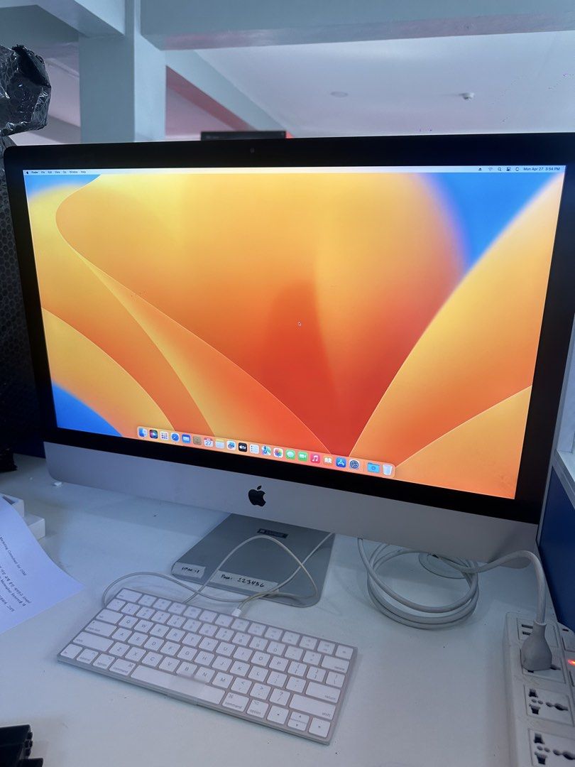 Apple iMac 27-inch Retina 5K (Category: Desktops) located in Paranaque City. Submitted by abiiii_ (Listing ID 1437808040, Image 1). Description: - 27-inch Retina display iMac 2017 - macOS Ventura - 4.2 GHz Quad-Core Intel Core i7 processor - 32GB RAM - Radeon Pro 580 8 GB graphics - 102.52 GB available of 121.02 GB SSD storage - Includes keyboard, power adapter and mouse (Not included yung connector ng mouse/keyboard).