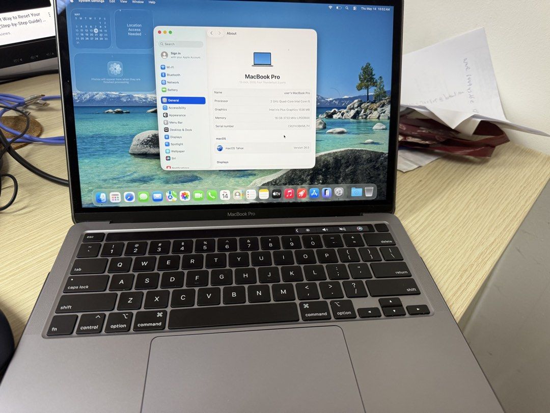 Apple MacBook Pro 13-inch (2019)453755098481960961