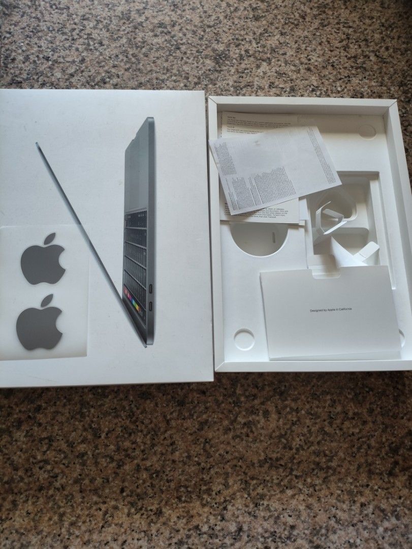 Apple MacBook Pro box453775037511116801