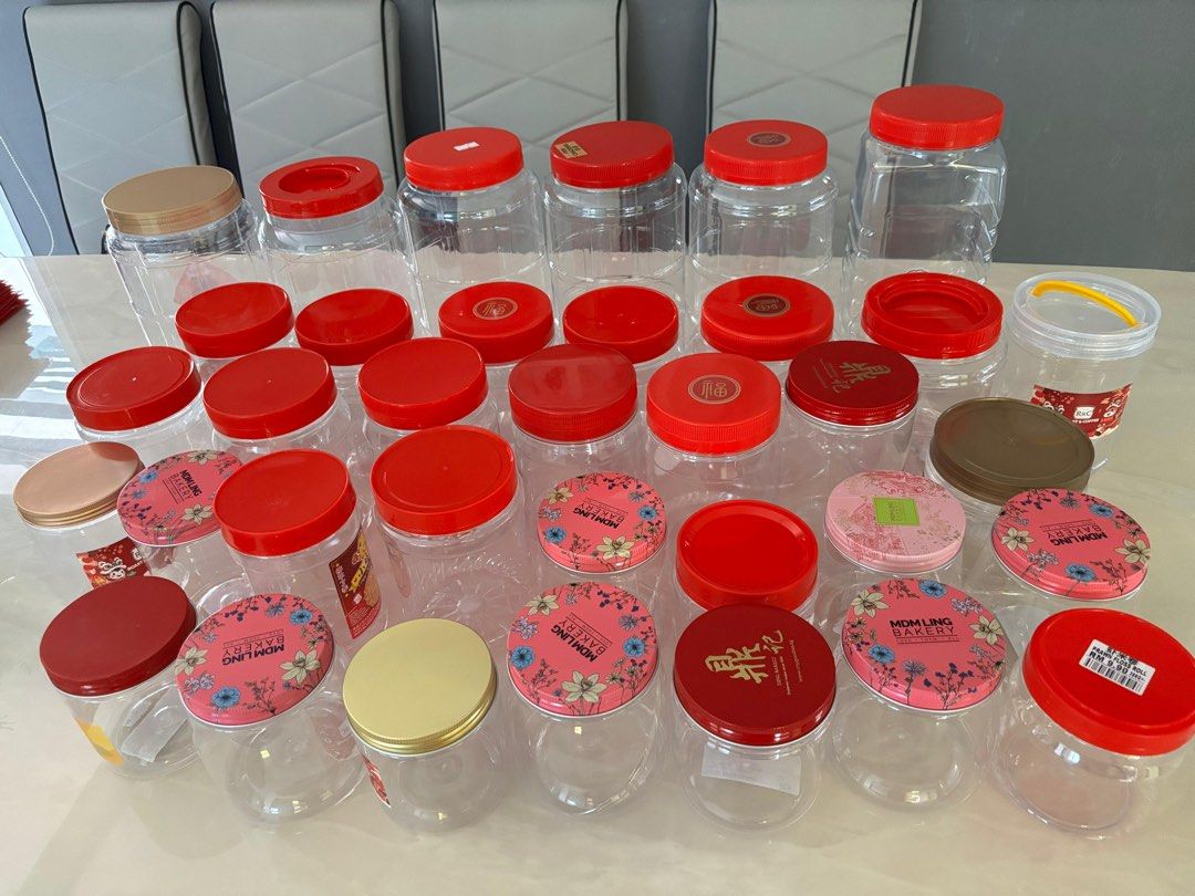 Assorted Plastic Jars with Lids453837191980011520