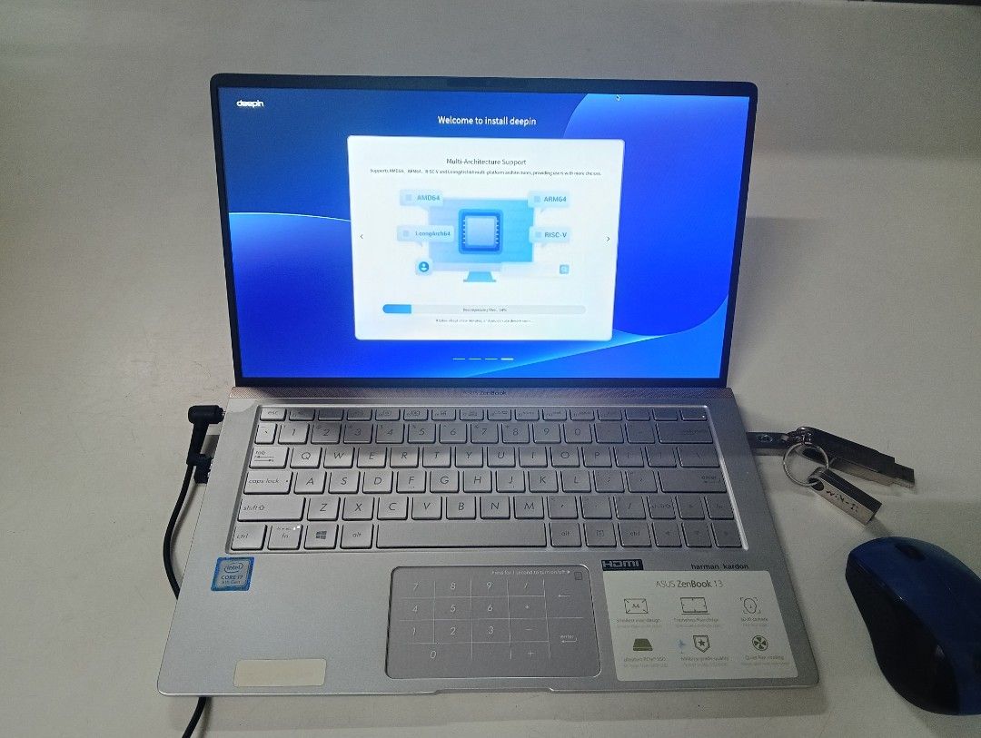 ASUS Zenbook 13 Laptop453756849478051843