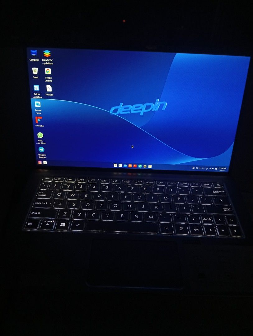 ASUS Zenbook 13 Laptop