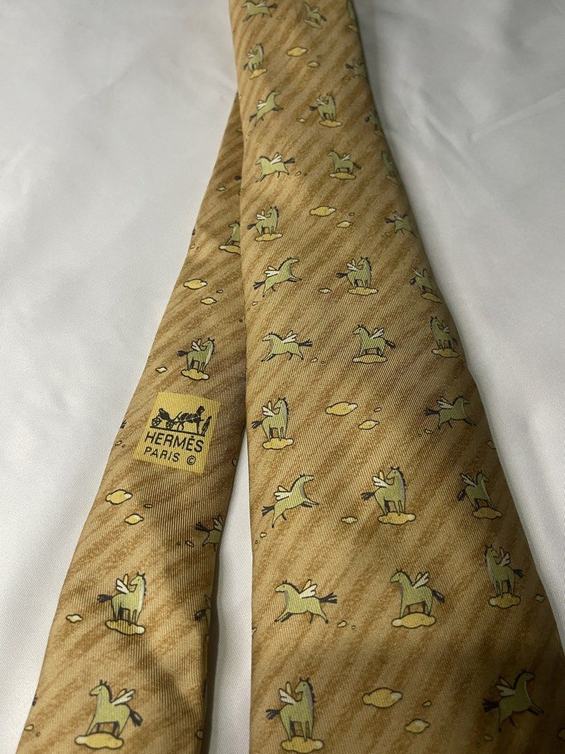 Authentic HERMES Necktie (Category: Luxury Accessories) located in Santa Cruz. Submitted by hongkongmarketph (Listing ID 1437898142, Image 2). Description: good new authentic .