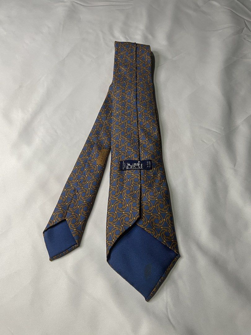 Authentic HERMES Necktie (Category: Luxury Accessories) located in Santa Cruz. Submitted by hongkongmarketph (Listing ID 1437898264, Image 3). Description: Good as new Authentic .