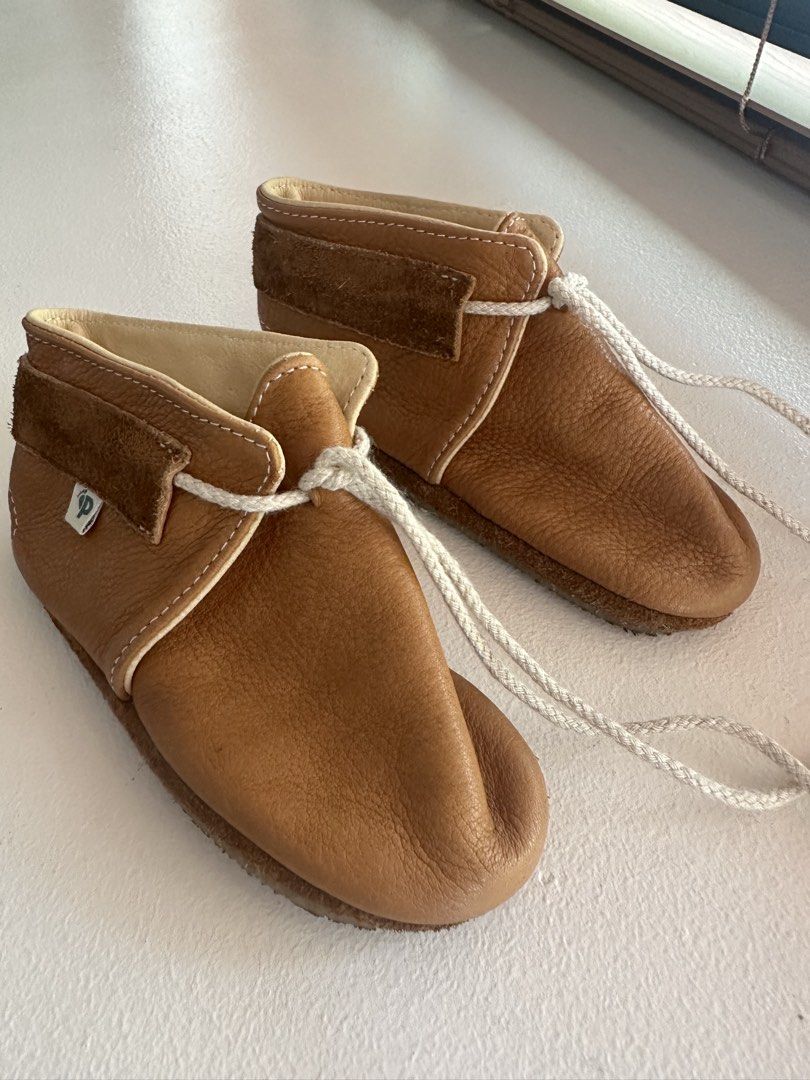 Baby shoes - brown leather (Category: Babies & Kids Fashion) located in Makati City. Submitted by ali.m. (Listing ID 1437761287, Image 2). Description: - Soft leather baby shoes - Size: 5.5 inches / 14 cm - Used only once - RFS: outgrown Payment accepted via GCash, UnionBank, BPI Shipping/delivery care of buyer Location: Makati All sales final..