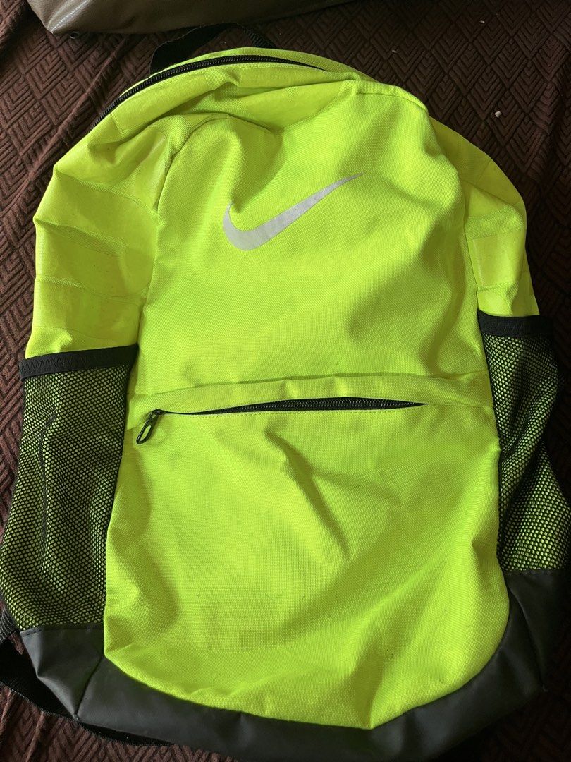 Back pack n i k e (Category: Backpacks) located in Bacoor. Submitted by ayit. (Listing ID 1437806308, Image 2). Description: Orig personal nike backpack Japan gling sf inc.