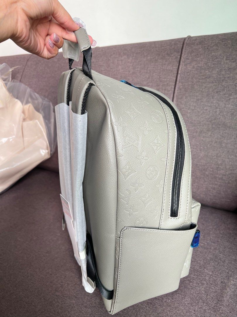 Backpack (Category: Announcements) located in Petaling Jaya. Submitted by zubida8939513 (Listing ID 1437859525, Image 3). Description: Backpack lv🔥 High premium & leather ‼️ Dustbag ✅ Certificate ✅ Card✅ Paperbag✅ Size 35cm.
