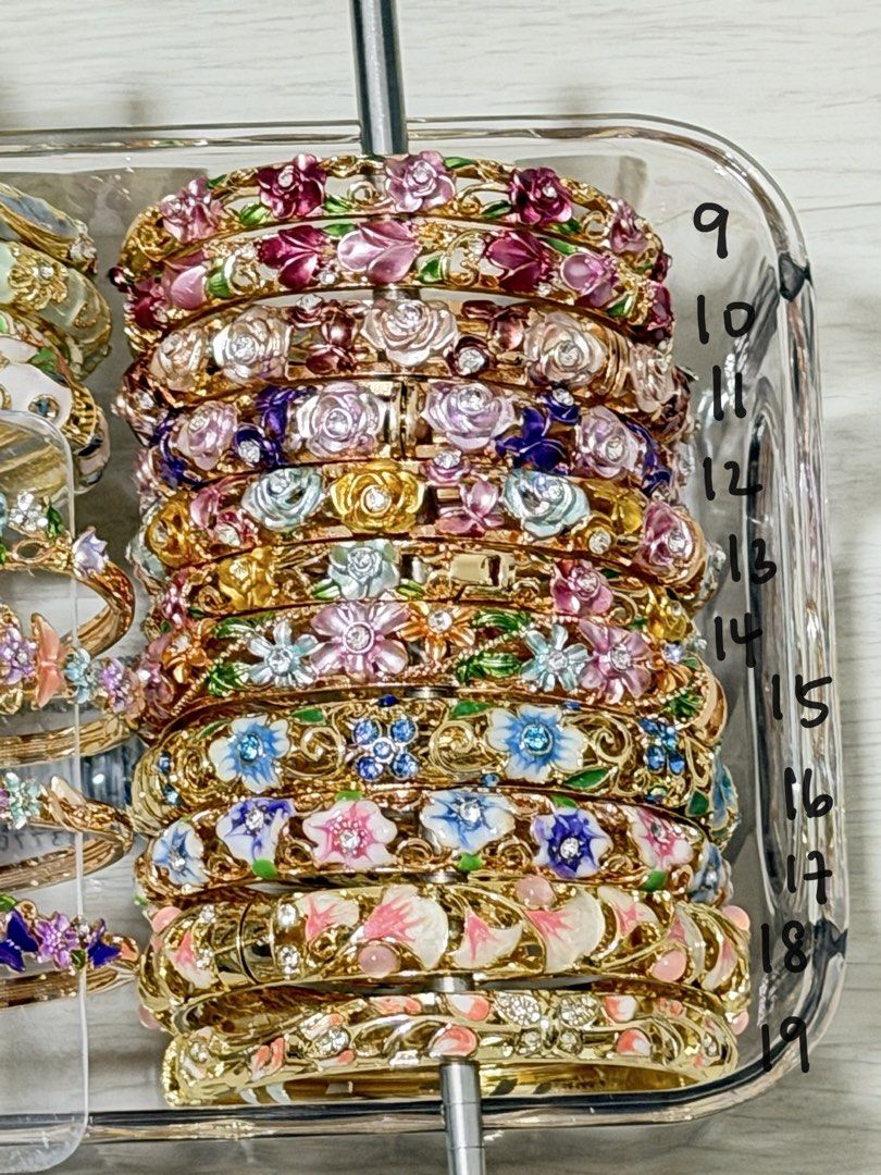 Bangles (Category: Bracelets) located in Singapore. Submitted by nononono_er (Listing ID 1437894917, Image 3). Description: want to sell bangles brand new $5 each can nego if getting more mailing or meet ups at yishun mrt / northpoint only.