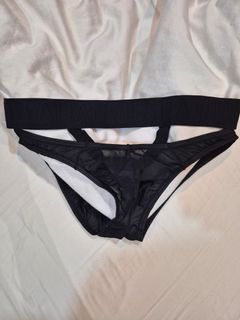 (Category: ) located in . Submitted by baymax888 (Listing ID 1437862499, Image 1). Description: .