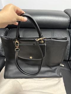 (Category: ) located in . Submitted by worldhk (Listing ID 1437894238, Image 1). Description: .