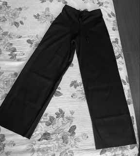 (Category: ) located in . Submitted by anicascloset (Listing ID 1437815666, Image 1). Description: .