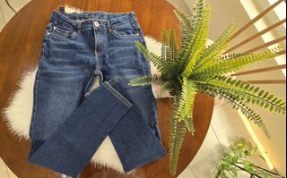 (Category: ) located in . Submitted by bringjoy (Listing ID 1437835660, Image 1). Description: .
