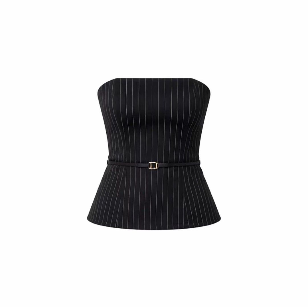 BM Suit Vale Top in Black (Category: Others Tops) located in Quezon City. Submitted by dakiclutter (Listing ID 1437789288, Image 1). Description: BM Suit Vale Top in Black - Never been used - Size: XL - Includes a belt.