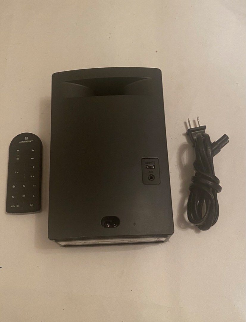 Bose SoundTouch 10 Wireless Speaker (Category: Soundbars, Speakers & Amplifiers) located in Singapore. Submitted by fairweatherdustyjaso_flower (Listing ID 1437768436, Image 1). Description: - Bose SoundTouch 10 wireless speaker - Includes remote control and power cable - Tested and working - Great sound quality - Perfect for small to medium-sized rooms - Easy to set up and use - come with box.