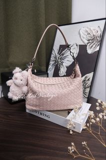 （分類：）位於 。 由 k.mail_vtg 提交（商品編號 1437804168，圖片 1）。簡介： 。