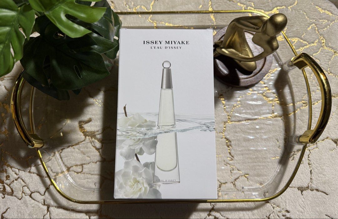 Brandnew authentic issey miyake perfume set (Category: Fragrance & Deodorants) located in Rizal. Submitted by jayolts (Listing ID 1437930710, Image 2). Description: Authentic brand new issey miyake perfume 100ml plus 25ml travel size Unsealed but unused Sobra sa pasabuy Free sf via Jnt.