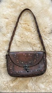 (Category: ) located in . Submitted by rainforest_gift_services (Listing ID 1437825920, Image 1). Description: .