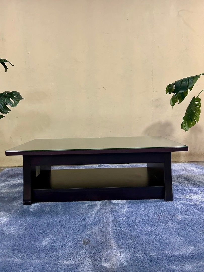 Center Table (Category: Tables & Sets) located in Meycauayan. Submitted by marygracecasimiro (Listing ID 1437857978, Image 1). Description: Imported Hydraulic Tempered Glass Center Table from Japan P10,900 Only 44x24x24in Super ang Ganda neto mga suki🌼🌺💐 Hydraulic/Natataas at Nabababa Tempered Glass Heavy Duty No issue Good Condition Minor Scratch♥️ #centertable #japansurplus #highlightseveryonefollowers.