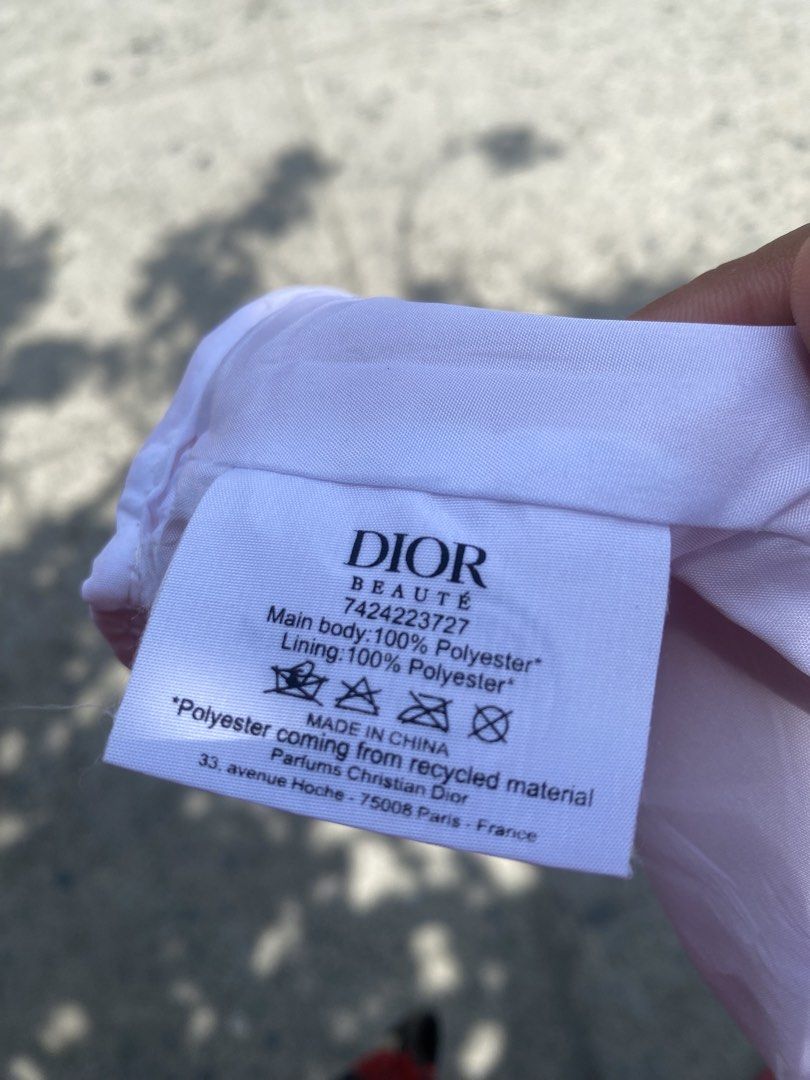 CHRISTIAN DIOR POUCH (Category: Luxury Bags & Wallets) located in Butuan. Submitted by angericohappy420 (Listing ID 1437849584, Image 2). Description: CD PERFUME POUCH PWEDI RUIN COIN EXCELLENT CONDITION NEEDWASH ONLY INCLUSION CHANEL DUSTBAG .
