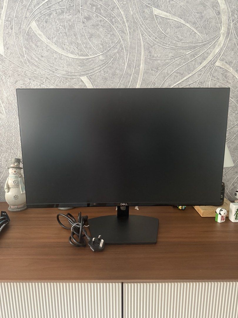 Computer monitor453645117697576960