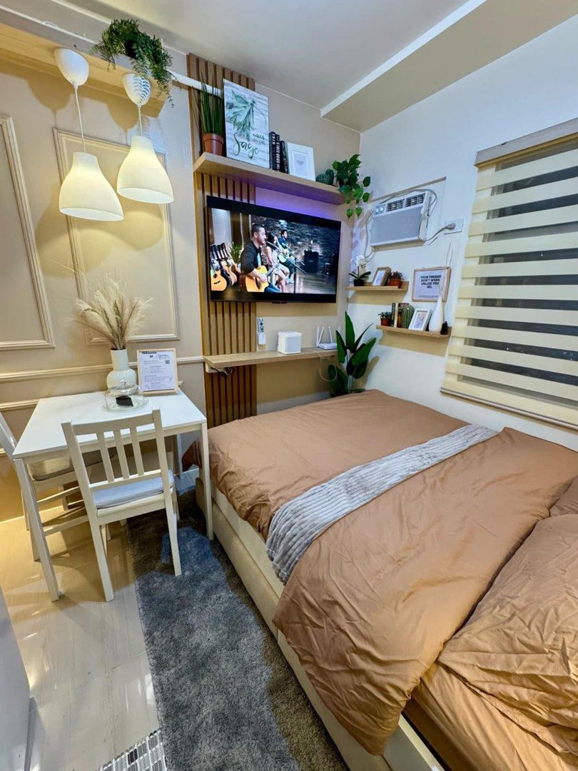 Condo unit (Category: Room Rentals) located in Manila. Submitted by alexconcep86103 (Listing ID 1437764146, Image 3). Description: Sure renter? Solo/condo sharing For rent 1 Month Advance + 2 Months Deposit: 15k monthly required income 45k 1-3 pax Available time: Weekends Looking for 1 year rental🏡📆 Please pm me first before visiting to the unit. Thank you. ☺️ Female bedspacer Details of the unit - free microwave 🍔 - wifi 🛜 - Aircon 💨 - comf