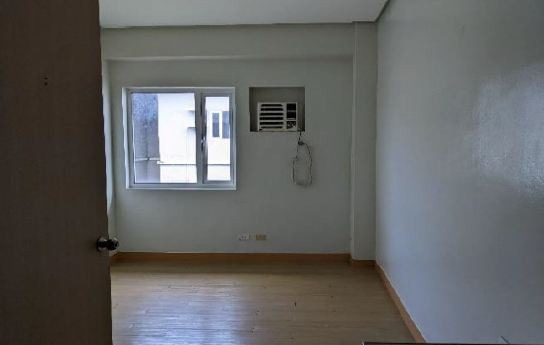 (Category: ) located in . Submitted by annieramos20 (Listing ID 1437860810, Image 1). Description: .