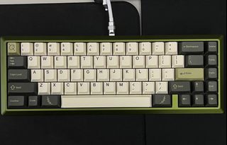 （分類：）位於 。 由 nerradl 提交（商品編號 1437890575，圖片 1）。簡介： 。