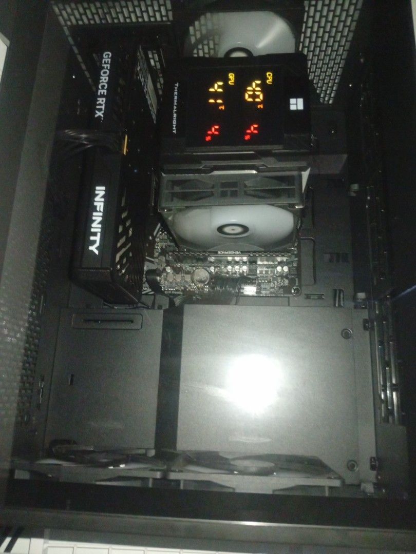 Custom PC with RTX 5060453896698656860162