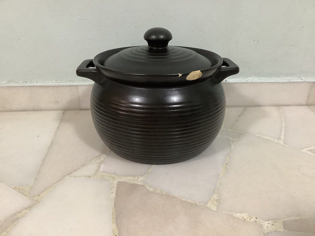 Dark Brown Ceramic Pot with Lid453960600713308160