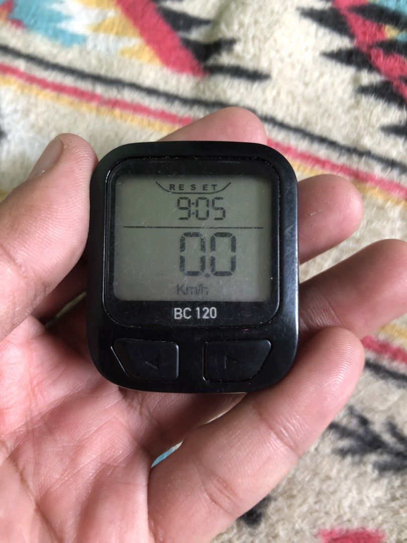 Decathlon BC120 Cyclometer device (Category: Bicycles) located in Quezon City. Submitted by markgolveo (Listing ID 1437785113, Image 2). Description: Decathlon BC120 Cyclometer device Unit only Tested working with power.