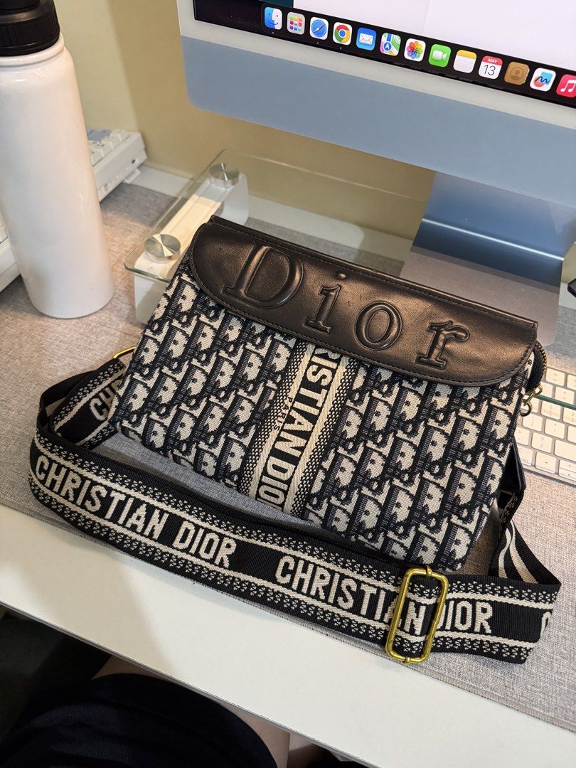 Christian Dior Oblique Shoulder Bag (Category: Luxury Bags & Wallets) located in Santo Tomas. Submitted by vanillasage (Listing ID 1437775182, Image 1). Description: - Dior Oblique shoulder bag - RFS: decluttering - In good condition except for leather flap inside - MOP: GCash - Courier: J&T 📍Santo Tomas Batangas #christiandior #prelovedbags .