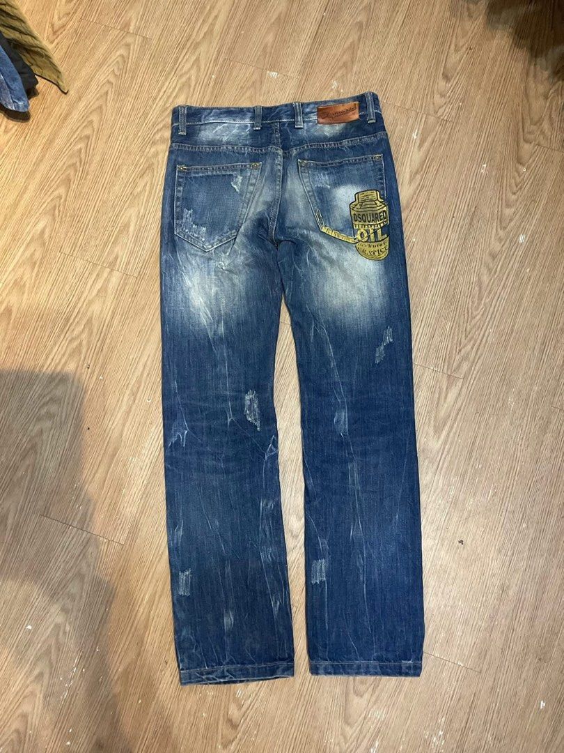 Dsquared 2 (Category: Jeans) located in Manila. Submitted by ajgav69 (Listing ID 1437860302, Image 2). Description: Dsquared 2 Size 32 39.5 length 7.5 hem Excellent No issue 📩📩📩.