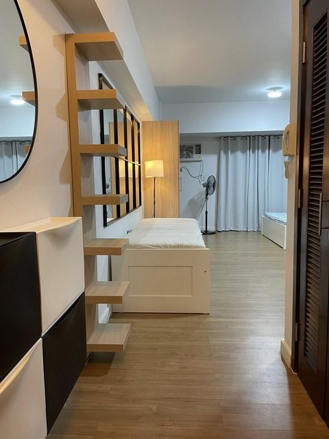 FOR LEASE - Verve Residences, Tower 2 (Category: Apartments & Condos) located in Taguig. Submitted by louie.catandijan (Listing ID 1437762839, Image 3). Description: 📣 NEW LISTING AVAILABLE! 🏢 Verve Residences, Tower 2 📍 G2XX+MMV, 27th Street, Taguig, Kalakhang Maynila 📐• Floor Area: 40 sqm 🏢• Unit Type: Studio Type 🛋️• Furnishing: Fully-Furnished 💰• Rental Rate: Php 45,000 Why you’ll love it:✨ • Unbeatable Location (High Street South) You