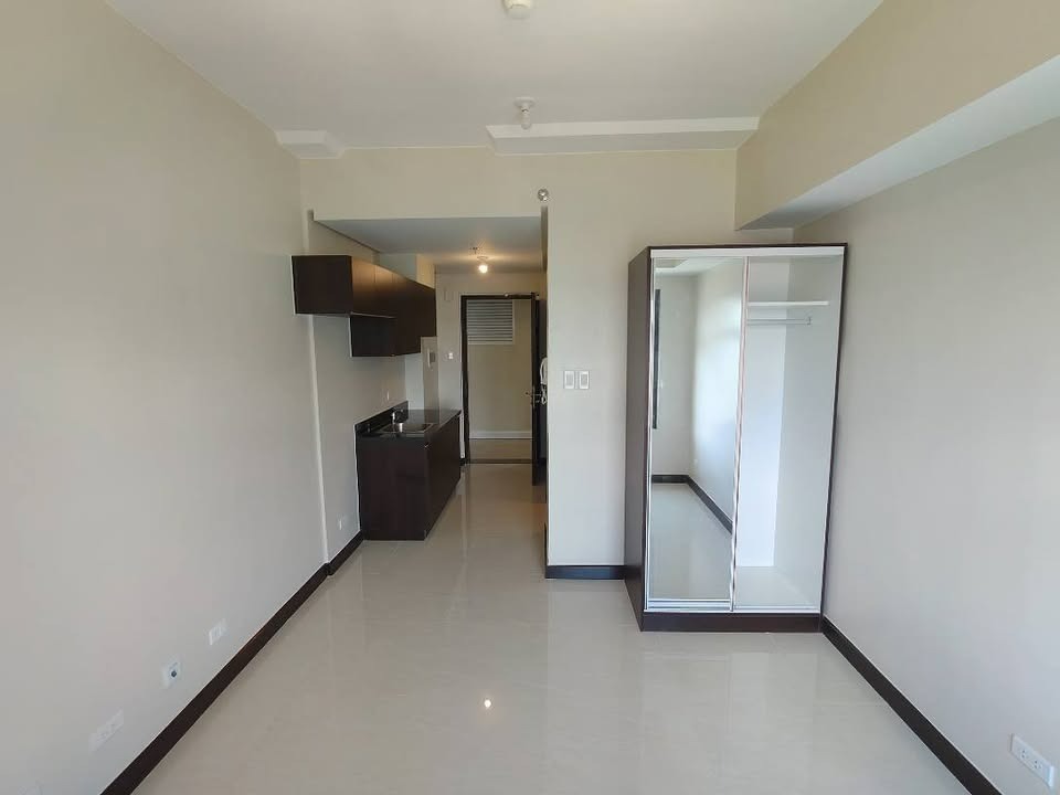 (Category: ) located in . Submitted by luxerealtyph (Listing ID 1437810367, Image 1). Description: .