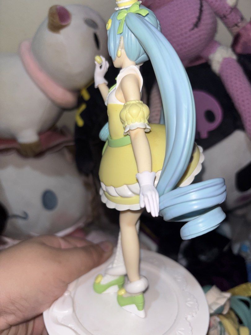FURYU SweetSweet Citrus Hatsune Miku BIB (Category: Toys & Games) located in Manila. Submitted by cynicalparfait777 (Listing ID 1437864756, Image 3). Description: hello got this a dew months ago, the original box comes a long with it and is still intact.