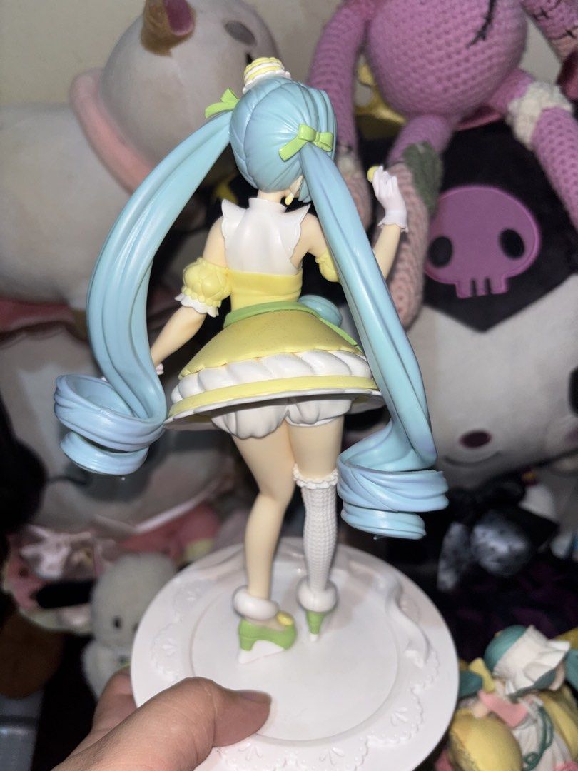 FURYU SweetSweet Citrus Hatsune Miku BIB (Category: Toys & Games) located in Manila. Submitted by cynicalparfait777 (Listing ID 1437864756, Image 2). Description: hello got this a dew months ago, the original box comes a long with it and is still intact.