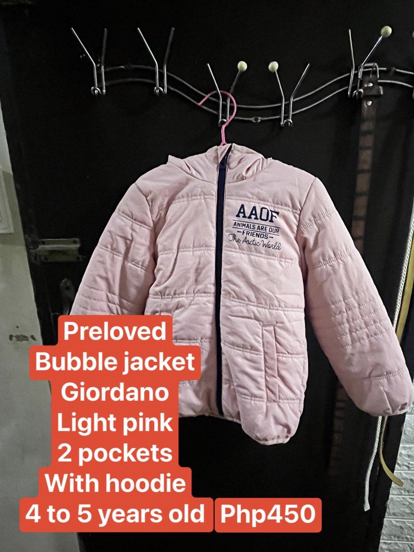 Giordano Light Pink Bubble Jacket with Hoodie (Category: Coats, Jackets and Outerwear) located in Manila. Submitted by danix2424 (Listing ID 1437846423, Image 1). Description: - Preloved Giordano bubble jacket - Color: Light pink - Size: Fits children aged 4-5 years old - Features a hoodie - Includes two pockets - Design on chest: "AAOF ANIMALS ARE OUR FRIENDS The Arctic World".