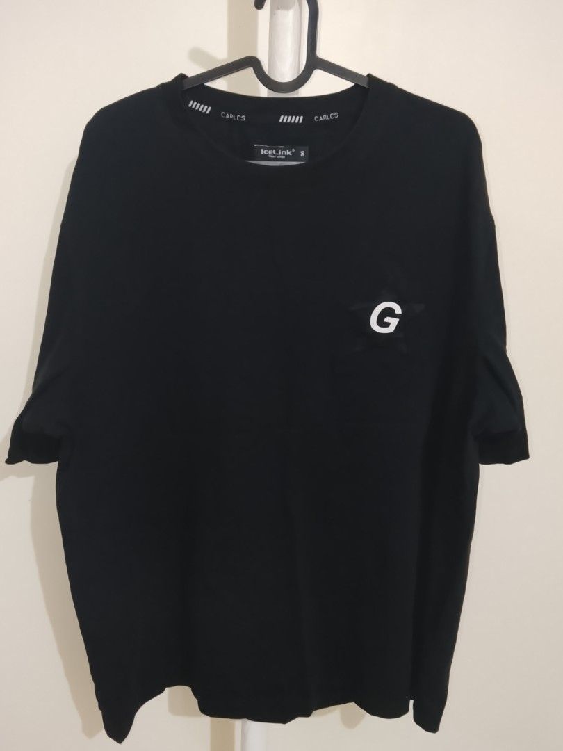 Givenchy Vibe Shirt (Icelink) (Category: Tshirts & Polo Shirts ) located in Pasig City. Submitted by thriftshop.pinas (Listing ID 1437918735, Image 1). Description: -Givenchy Vibe Shirt (Icelink) -Size: Large to XL best fit -Dimes: 23 x 28 -No issue -All good design front and back details.