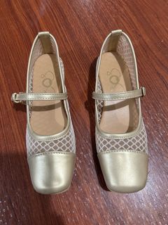 (Category: ) located in . Submitted by gracestyled (Listing ID 1437912774, Image 1). Description: .