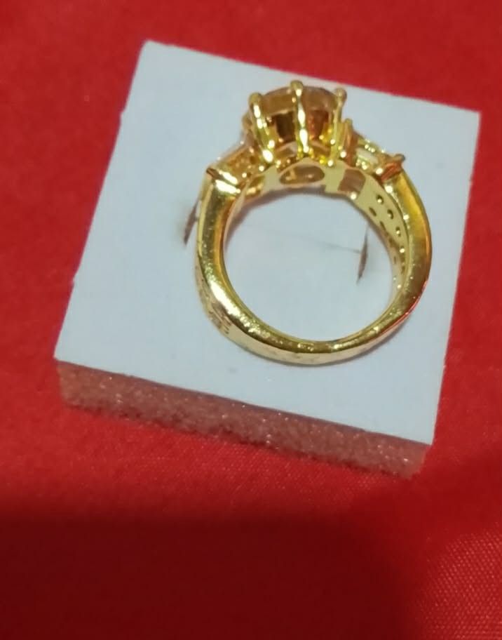 Gold Ring with lab grown diamond (Category: Rings) located in Manila. Submitted by shine_diamond88 (Listing ID 1437899031, Image 3). Description: 2ct round cut lab grown diamond women ring 14k gold.