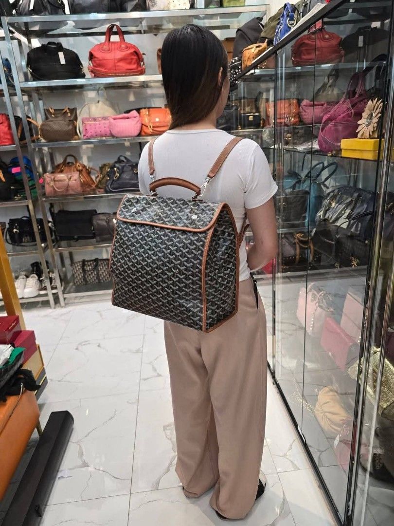 Goyard Chevron Print Coated Saint Leger Backpack (Category: Backpacks) located in Davao. Submitted by signatureshoesandbags (Listing ID 1437909542, Image 2). Description: Large size Can fit A4 folder With generic dustbag.