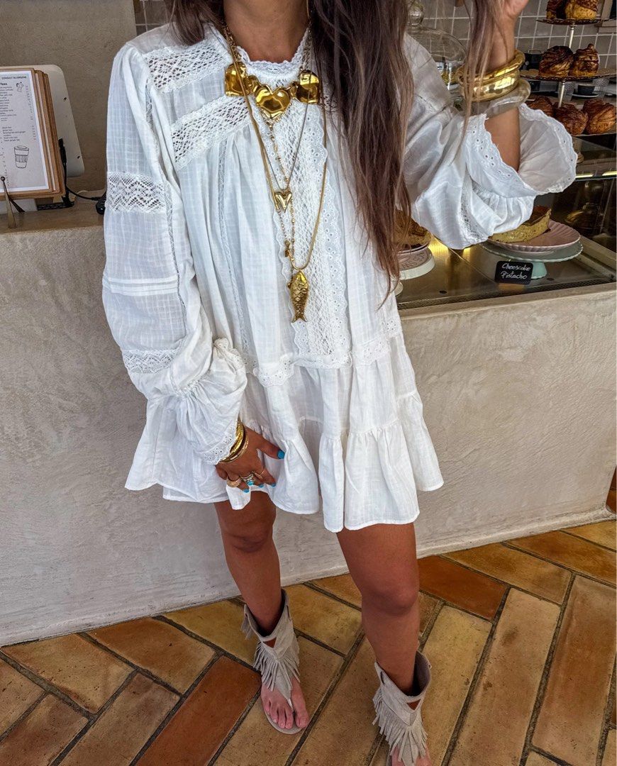 H&M white boho flowy dress (Category: Dresses) located in Baguio. Submitted by thecloset.bg (Listing ID 1437898974, Image 1). Description: Can be preggy dress.