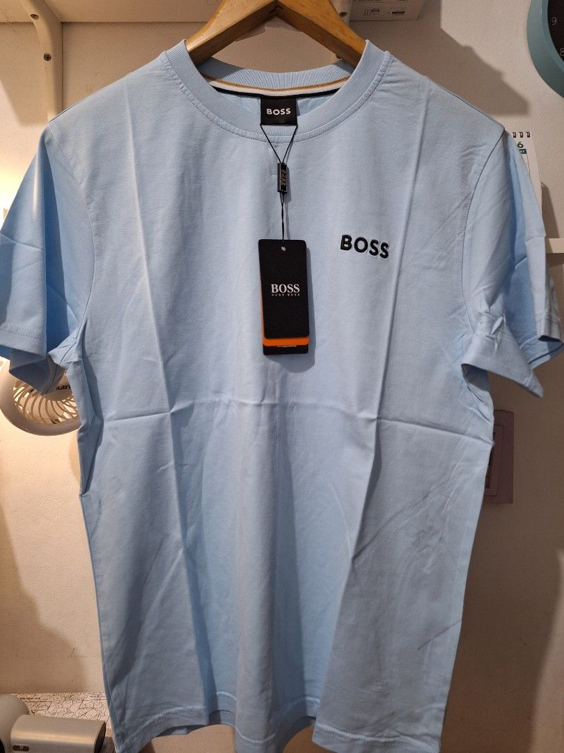 Hugo Boss shirt skyblue (Category: Tshirts & Polo Shirts ) located in Muntinlupa City. Submitted by kstefanomela14 (Listing ID 1437870764, Image 1). Description: Hugo Boss roundneck tshirt skyblue Large - 20 x 27 XL - 20.5 x28 2xl - 21.5 x29 bnew no issue Cod Cop Lbc lalamove j&t.