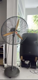 (Category: ) located in . Submitted by duxton (Listing ID 1437911475, Image 1). Description: .